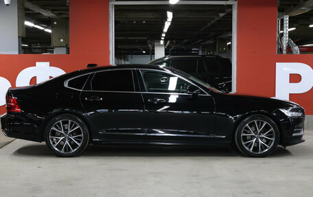 Volvo S90 II рестайлинг, 2020 год, 2 597 000 рублей, 5 фотография