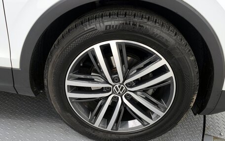 Volkswagen Tiguan II, 2021 год, 2 357 000 рублей, 19 фотография