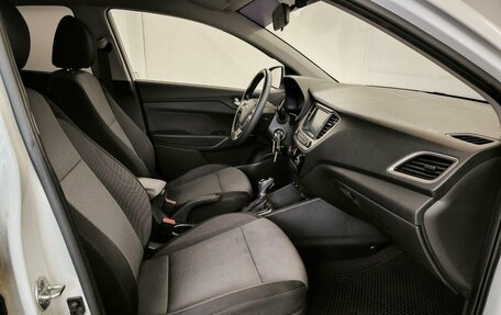 Hyundai Solaris II рестайлинг, 2018 год, 1 400 000 рублей, 11 фотография