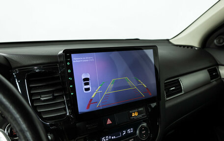 Mitsubishi Outlander III рестайлинг 3, 2014 год, 1 699 700 рублей, 16 фотография