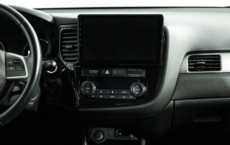 Mitsubishi Outlander III рестайлинг 3, 2014 год, 1 699 700 рублей, 15 фотография