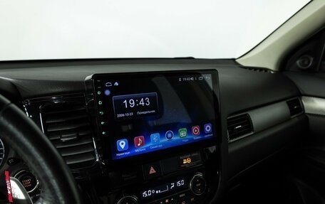 Mitsubishi Outlander III рестайлинг 3, 2014 год, 1 699 700 рублей, 17 фотография