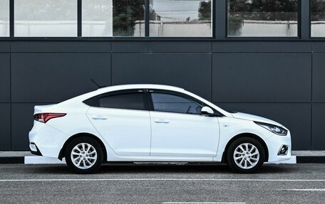 Hyundai Solaris II рестайлинг, 2017 год, 1 399 000 рублей, 5 фотография