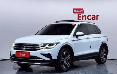 Volkswagen Tiguan II, 2021 год, 3 475 000 рублей, 1 фотография