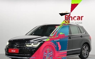 Volkswagen Tiguan II, 2023 год, 3 082 000 рублей, 1 фотография