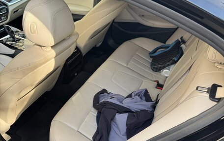 BMW 5 серия, 2018 год, 2 600 000 рублей, 8 фотография