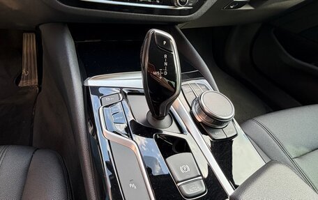 BMW 5 серия, 2017 год, 2 750 000 рублей, 14 фотография
