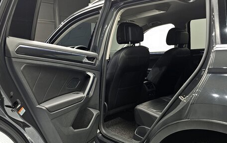 Volkswagen Tiguan II, 2021 год, 3 128 000 рублей, 6 фотография
