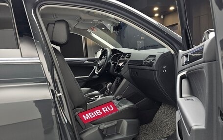 Volkswagen Tiguan II, 2021 год, 3 128 000 рублей, 7 фотография