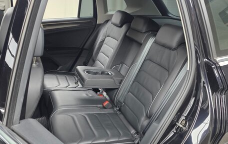 Volkswagen Tiguan II, 2023 год, 3 082 000 рублей, 6 фотография