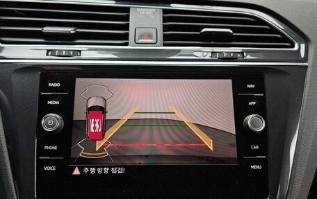Volkswagen Tiguan II, 2021 год, 3 128 000 рублей, 10 фотография