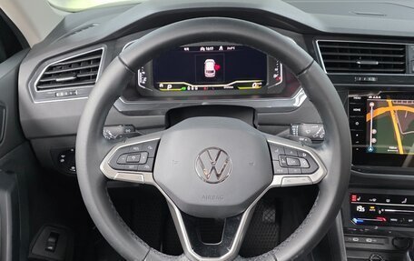 Volkswagen Tiguan II, 2023 год, 3 082 000 рублей, 10 фотография