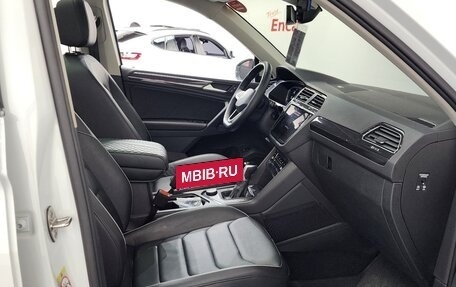 Volkswagen Tiguan II, 2021 год, 3 475 000 рублей, 5 фотография