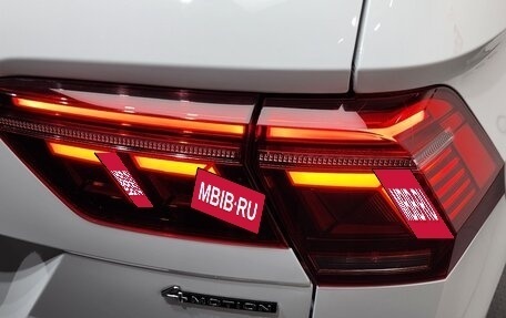 Volkswagen Tiguan II, 2021 год, 3 475 000 рублей, 23 фотография