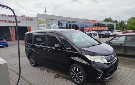 Honda Stepwgn IV, 2015 год, 1 900 000 рублей, 2 фотография