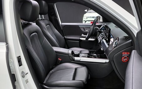 Mercedes-Benz GLB, 2022 год, 3 558 000 рублей, 7 фотография