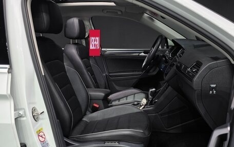 Volkswagen Tiguan II, 2023 год, 4 634 000 рублей, 7 фотография