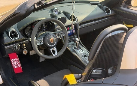 Porsche 718 Spyder, 2021 год, 18 500 000 рублей, 8 фотография
