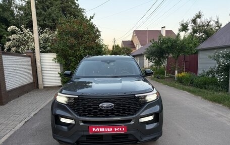 Ford Explorer VI, 2021 год, 4 600 000 рублей, 1 фотография