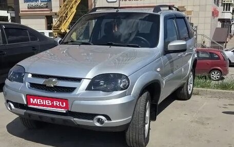 Chevrolet Niva I рестайлинг, 2017 год, 810 000 рублей, 1 фотография