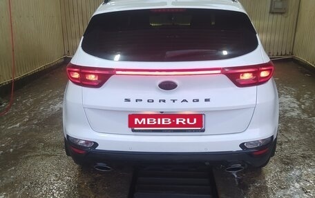 KIA Sportage IV рестайлинг, 2021 год, 2 550 000 рублей, 5 фотография