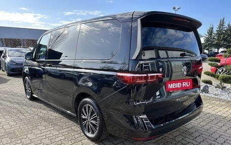 Volkswagen Multivan, 2023 год, 5 500 000 рублей, 3 фотография
