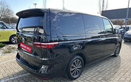 Volkswagen Multivan, 2023 год, 5 500 000 рублей, 4 фотография