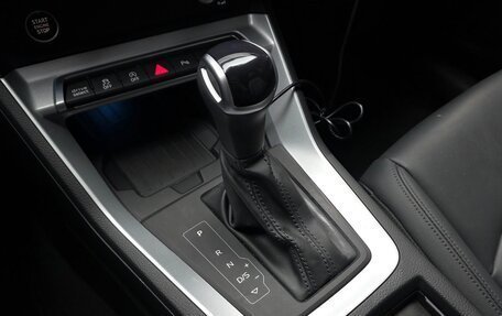 Audi Q3, 2023 год, 3 065 000 рублей, 12 фотография