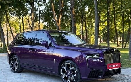 Rolls-Royce Cullinan, 2018 год, 30 900 000 рублей, 3 фотография