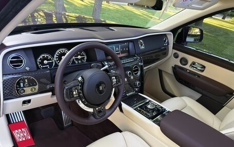 Rolls-Royce Cullinan, 2018 год, 30 900 000 рублей, 12 фотография