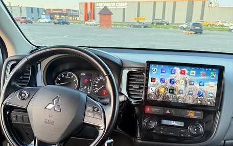 Mitsubishi Outlander III рестайлинг 3, 2015 год, 1 750 000 рублей, 13 фотография