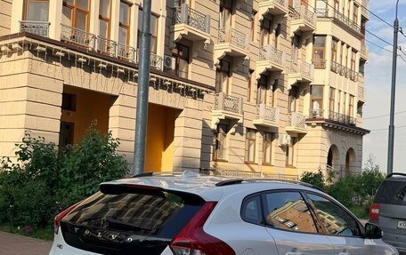 Volvo V40 II рестайлинг, 2014 год, 1 200 000 рублей, 4 фотография