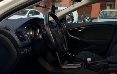 Volvo V40 II рестайлинг, 2014 год, 1 200 000 рублей, 13 фотография