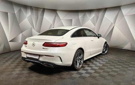 Mercedes-Benz E-Класс, 2019 год, 4 950 000 рублей, 2 фотография