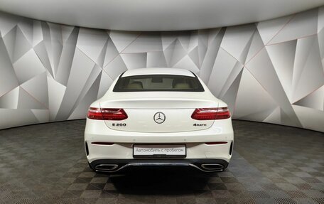 Mercedes-Benz E-Класс, 2019 год, 4 950 000 рублей, 8 фотография