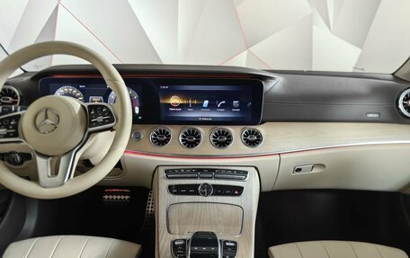 Mercedes-Benz E-Класс, 2019 год, 4 950 000 рублей, 15 фотография