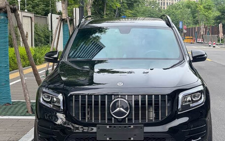 Mercedes-Benz GLB, 2022 год, 1 850 000 рублей, 2 фотография