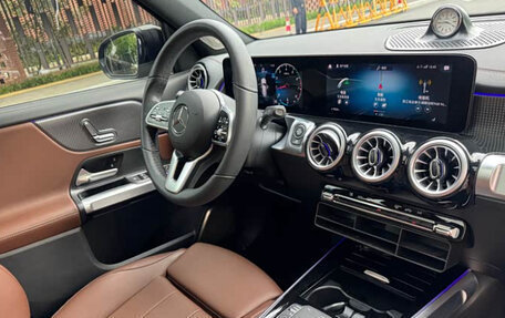 Mercedes-Benz GLB, 2022 год, 1 850 000 рублей, 16 фотография