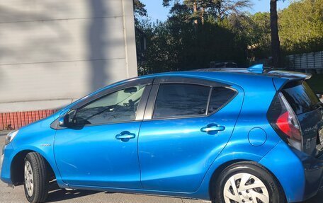 Toyota Aqua I, 2017 год, 1 050 000 рублей, 2 фотография