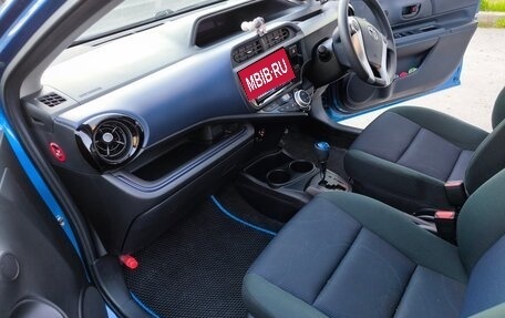 Toyota Aqua I, 2017 год, 1 050 000 рублей, 16 фотография