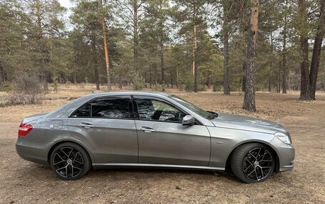 Mercedes-Benz E-Класс, 2011 год, 1 800 000 рублей, 3 фотография