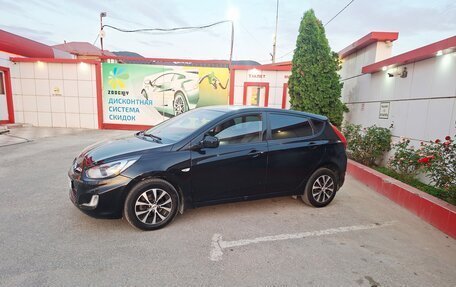 Hyundai Solaris II рестайлинг, 2013 год, 513 000 рублей, 3 фотография