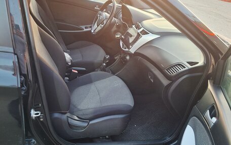 Hyundai Solaris II рестайлинг, 2013 год, 513 000 рублей, 5 фотография