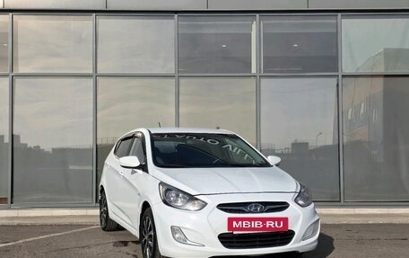 Hyundai Solaris II рестайлинг, 2011 год, 599 000 рублей, 2 фотография