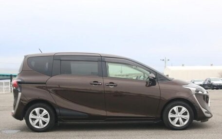 Toyota Sienta II, 2020 год, 1 082 009 рублей, 7 фотография