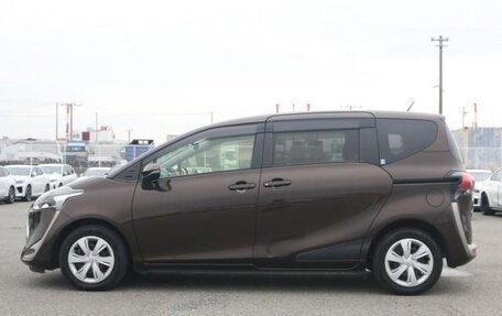 Toyota Sienta II, 2020 год, 1 082 009 рублей, 3 фотография
