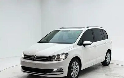 Volkswagen Touran III, 2022 год, 1 320 000 рублей, 1 фотография