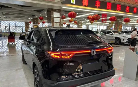 Honda Vezel, 2023 год, 1 717 780 рублей, 4 фотография