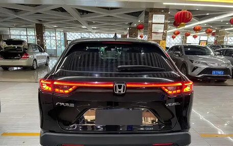 Honda Vezel, 2023 год, 1 717 780 рублей, 5 фотография