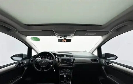 Volkswagen Touran III, 2022 год, 1 320 000 рублей, 14 фотография